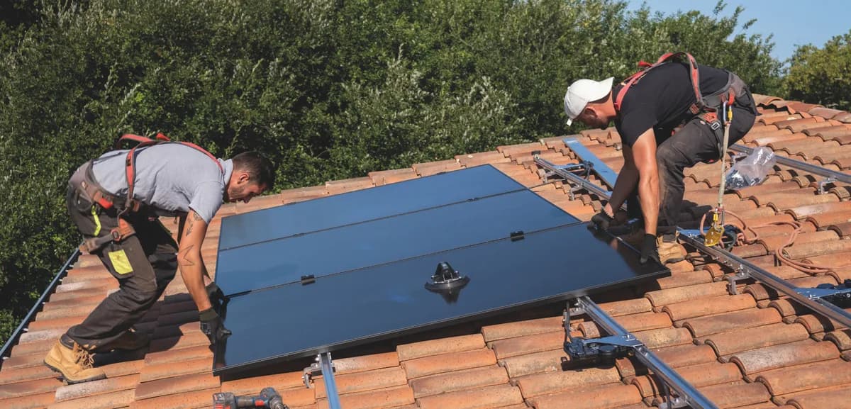Structure Toiture Inclinée 6 Panneaux disponible au Sénégal – NRJSOLAIRE