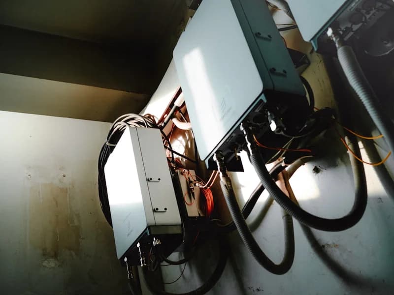 Onduleur Monophasé Deye SUN-5K-SG01LP1 5kW disponible au Sénégal – NRJSOLAIRE