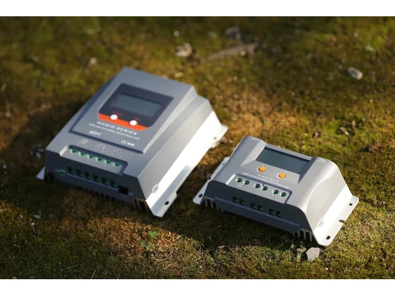 Régulateur MPPT Felicity 120A 48V Gen III disponible au Sénégal – NRJSOLAIRE